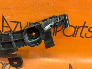 Крепление бампера левое заднее TOYOTA VOXY MZRA90W 52576-V1010 4 ракурс