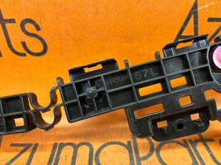 Крепление бампера левое заднее TOYOTA VOXY MZRA90W 52156-V1010 3 ракурс