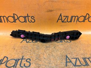 Крепление бампера правое заднее TOYOTA YARIS CROSS MXPB10 52575-52230 1 ракурс
