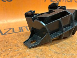 Крепление бампера левое заднее TOYOTA PRIUS MXWH60 52563-47030 2 ракурс