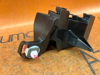 Крепление бампера левое заднее TOYOTA PRIUS MXWH60 52563-47030 5 ракурс