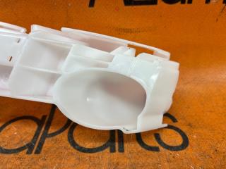 Крепление бампера правое заднее TOYOTA SIENTA NHP170G 52155-52131 3 ракурс