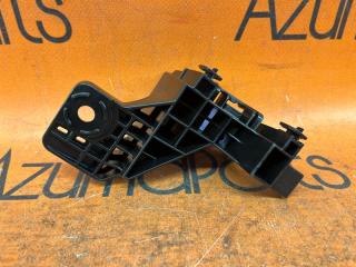 Крепление бампера левое заднее TOYOTA COROLLA CROSS ZSG10 52563-16020 4 ракурс