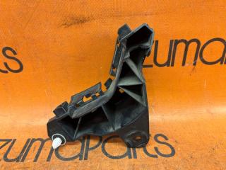 Крепление бампера правое заднее TOYOTA VITZ KSP130 52155-52150 4 ракурс