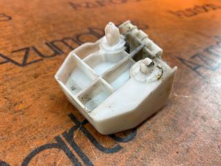 Крепление бампера правое заднее TOYOTA RACTIS NCP100 52562-52040 5 ракурс