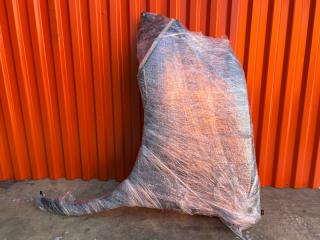 Крыло левое переднее NISSAN ELGRAND E51 1 ракурс