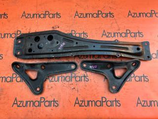 Балка под двс передняя TOYOTA WISH ZNE10G 1 ракурс