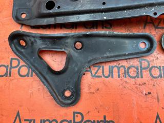 Балка под двс передняя TOYOTA WISH ZNE10G 5 ракурс