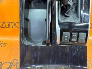 Консоль кпп TOYOTA HARRIER MXUA80 58804-22420 3 ракурс Консоль кпп TOYOTA HARRIER MXUA80 58804-22420 3 ракурс