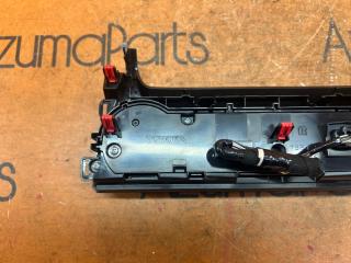 Климат-контроль TOYOTA HARRIER MXUA80 55900-48670 5 ракурс