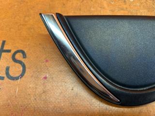 Молдинг на дверь левый задний TOYOTA YARIS MXPA10 75708-K0020 2 ракурс Молдинг на дверь левый задний TOYOTA YARIS MXPA10 75708-K0020 2 ракурс