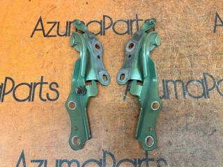 Петля капота TOYOTA SIENTA NCP81G 4 ракурс Петля капота TOYOTA SIENTA NCP81G 4 ракурс