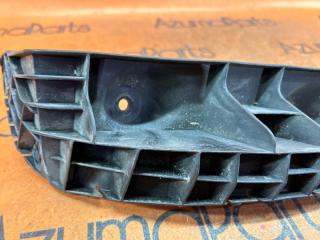 Крепление бампера правое заднее TOYOTA BB QNC20 52155-B1020 3 ракурс