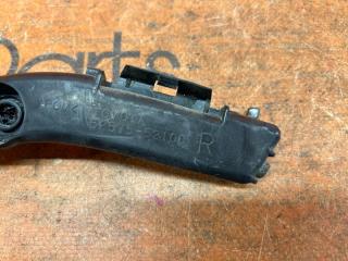 Крепление бампера правое заднее TOYOTA SIENTA NCP81G 52575-52100 3 ракурс