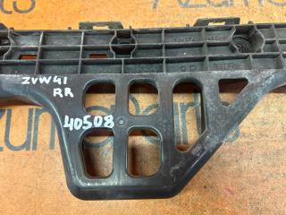 Крепление бампера правое заднее TOYOTA PRIUS ALPHA ZVW41W 52155-47010 3 ракурс