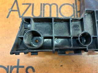 Крепление бампера левое переднее TOYOTA VOXY ZRR70W 52116-28160 2 ракурс
