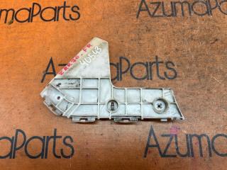 Крепление бампера правое переднее TOYOTA VOXY ZRR70W 52115-28140 1 ракурс