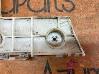 Крепление бампера правое переднее TOYOTA VOXY ZRR70W 52115-28140 4 ракурс