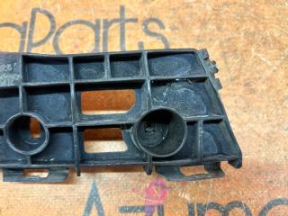 Крепление бампера правое переднее TOYOTA PRIUS ZVW30 52115-47020 3 ракурс