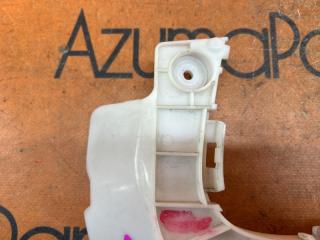 Крепление бампера левое переднее TOYOTA NOAH ZRR70W 52116-28130 2 ракурс