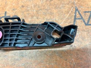 Крепление бампера правое заднее TOYOTA COROLLA CROSS ZSG10 52575-16010 4 ракурс