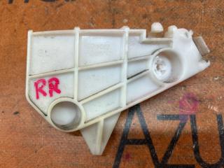 Крепление бампера правое заднее TOYOTA VOXY ZRR70W 52155-28110 2 ракурс