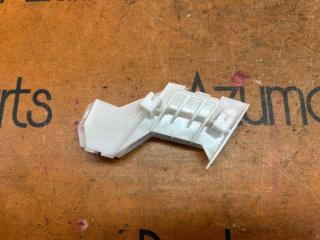 Крепление бампера правое заднее TOYOTA AQUA MXPK10 52155-52160 3 ракурс