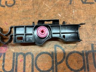 Крепление бампера правое заднее TOYOTA VOXY MZRA90W 52155-V1010 4 ракурс