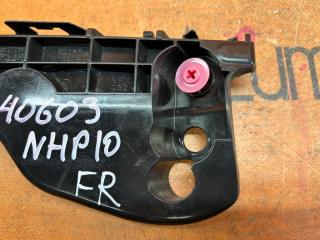 Крепление бампера правое переднее TOYOTA AQUA NHP10 52535-52190 3 ракурс