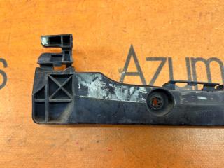 Крепление бампера правое заднее TOYOTA WISH ZNE10G 52155-68021 2 ракурс