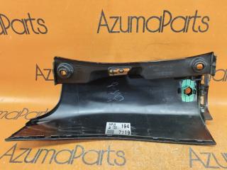 Планка под стоп правая задняя TOYOTA VOXY ZRR80 52165-28010 4 ракурс