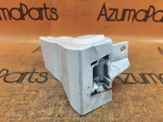 Накладка на крыло правая передняя TOYOTA VOXY ZWR90W 76901-v1020 2 ракурс