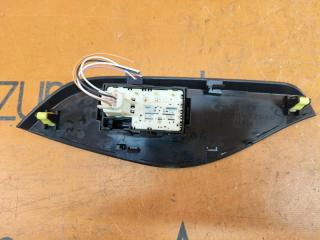 Блок упр. стеклоподьемниками правый TOYOTA MARK X ZIO ANA10 74271-72010 2 ракурс