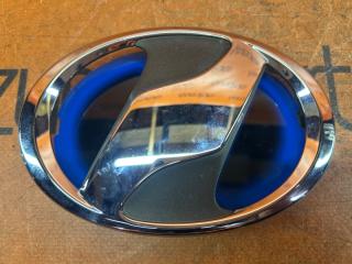 Эмблема передняя TOYOTA VITZ NHP130 1NZFXE 75311-52290 2 ракурс Эмблема передняя TOYOTA VITZ NHP130 1NZFXE 75311-52290 2 ракурс