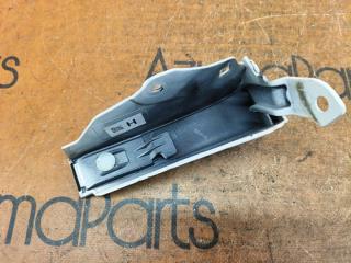 Накладка на крыло правая задняя TOYOTA NOAH ZWR90W 76907-V1020 3 ракурс
