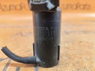 Насос омывателя TOYOTA ALPHARD ANH10W 85330-10280 4 ракурс Насос омывателя TOYOTA ALPHARD ANH10W 85330-10280 4 ракурс