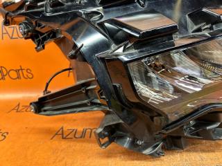 Фара правая TOYOTA VOXY ZWR90W V1-3 4 ракурс Фара правая TOYOTA VOXY ZWR90W V1-3 4 ракурс