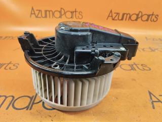 Мотор печки TOYOTA VOXY ZRR70G 4 ракурс