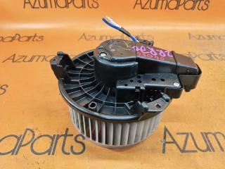 Мотор печки TOYOTA VOXY ZRR70G 4 ракурс