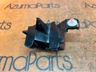Крепление бампера левое заднее TOYOTA PRIUS MXWH60 52563-47030 1 ракурс