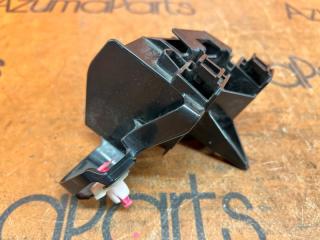 Крепление бампера левое заднее TOYOTA PRIUS MXWH60 52563-47030 5 ракурс