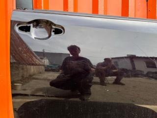 Дверь правая передняя TOYOTA NOAH ZRR80G 3 ракурс