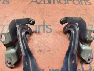 Петля капота MAZDA AXELA BK5P 2 ракурс