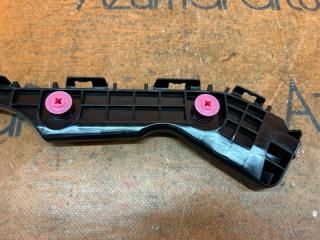Крепление бампера правое заднее TOYOTA VOXY ZWR80W 52155-28130 3 ракурс Крепление бампера правое заднее TOYOTA VOXY ZWR80W 52155-28130 3 ракурс