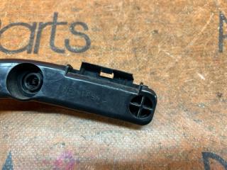 Крепление бампера левое заднее TOYOTA SIENTA NCP81G 52576-52080 3 ракурс