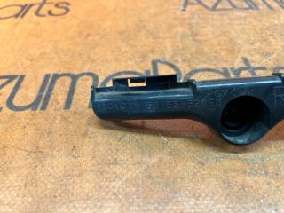Крепление бампера правое заднее TOYOTA SIENTA NCP81G 52155-52060 2 ракурс