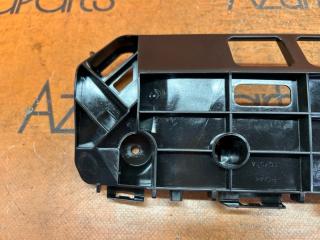 Крепление бампера правое переднее TOYOTA NOAH ZRR80G 52115-28231 2 ракурс