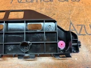 Крепление бампера правое переднее TOYOTA NOAH ZRR80G 52115-28231 3 ракурс