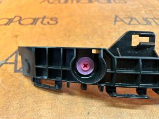 Крепление бампера левое заднее TOYOTA AQUA MXPK10 52576-52230 2 ракурс