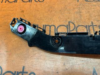 Крепление бампера левое заднее TOYOTA ROOMY M900A 52156-B1080 4 ракурс